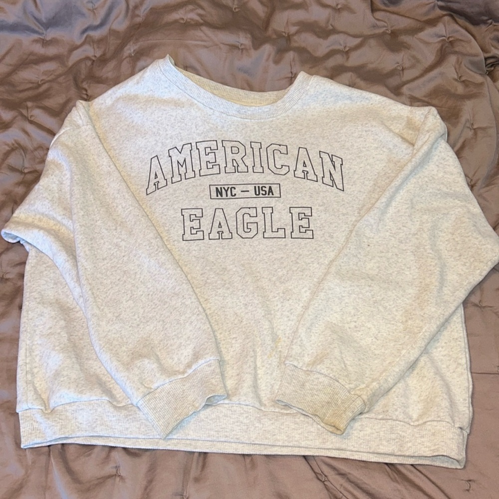 American Eagle crewneck
